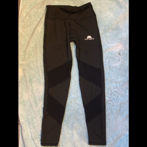 Lotus Leggings blackout  Mesh Sz small New - Picture 3 of 6